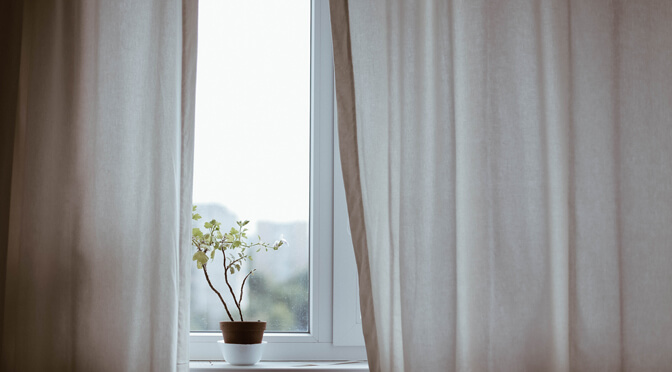 How to Remove Paint in Glass